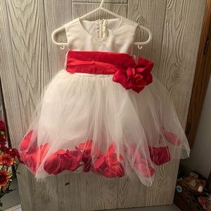 18M-24M girls dress, worn once (D021)